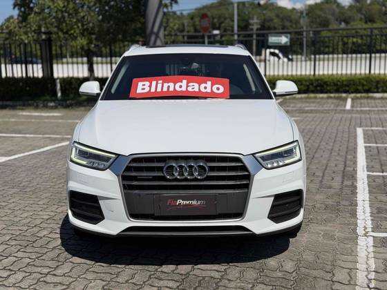 AUDI Q3 2.0 TFSI AMBIENTE QUATTRO 4P GASOLINA S TRONIC